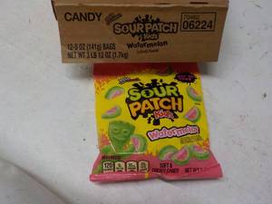 lot 287 image: 12 ct 5 oz Bags Sour Patch Kids Wat...