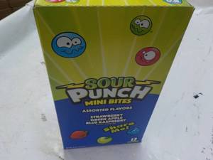 lot 320 image: 12 ct Sour Patch Mini Bites Assorte...