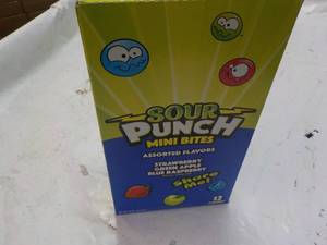 lot 324 image: 12 ct Sour Patch Mini Bites Assorte...