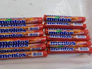 lot 352 image: Mentos  ...