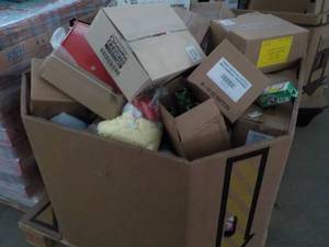 lot 363 image: Pallet of Unclaimed, Overstock, Ret...