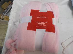 lot 13 image: Wondershop Plush Pom Pom Blanket 66...