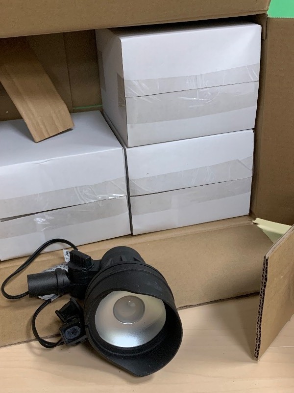 lot 42 image: 4 LED wired Garden Lights with Stakes