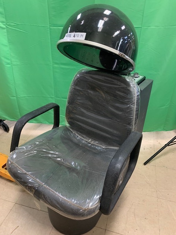 lot 70 image: Comfort Aire BeautyBarber Shop Hair Dryer
