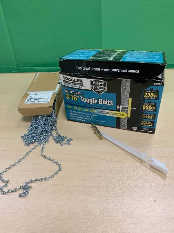 lot 84 image: SNAPTOGGLE Heavy-Duty Toggle Bolts Zinc-Plated Carbon Steel Channels and Chain
