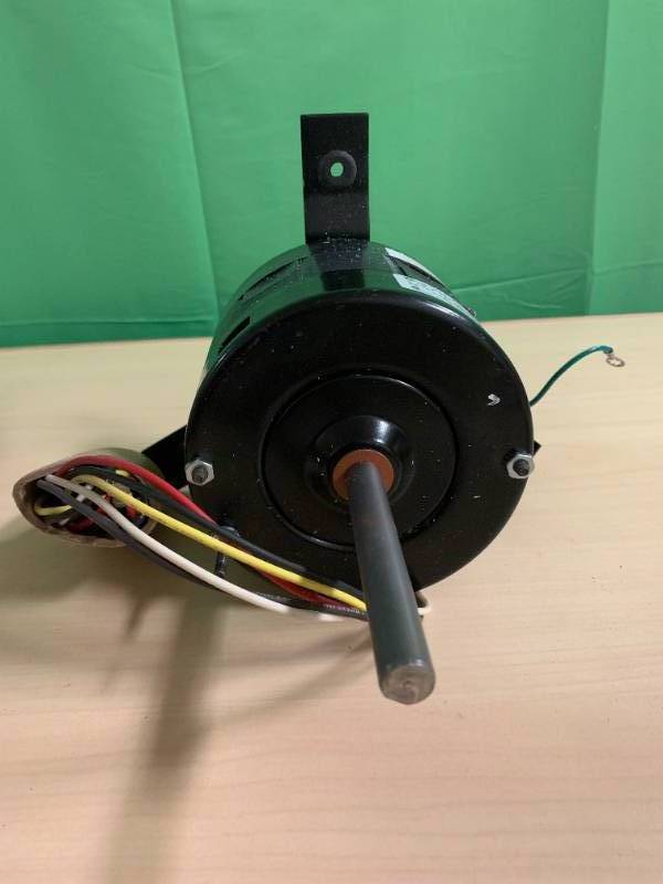 lot 131 image: Century Small Motor