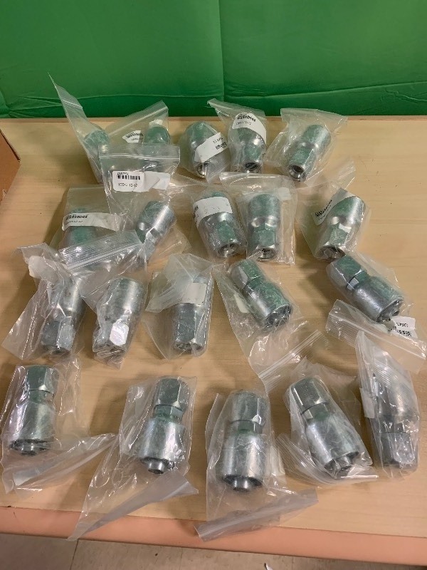 lot 139 image: PARKER Hydraulic Crimp Fittings