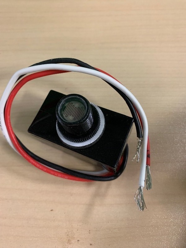 lot 170 image: Hubbell Photocontrol No 54PL74