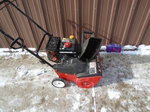 Yard Machine 21� 4 cycle snow thrower with electric start. Good overall condition. Tested & works. As shown.