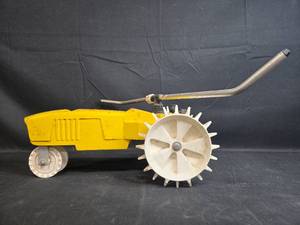lot 33 image: Nelson Traveling Sprinkler Model 1865