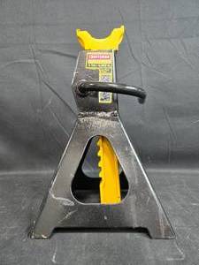 lot 35 image: Craftsman 3 Ton Extra High Lift Jack Stand
