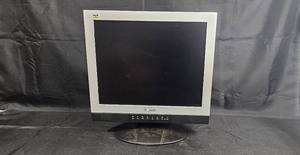 lot 51 image: Used ViewSonic VX900 LCD Monitor