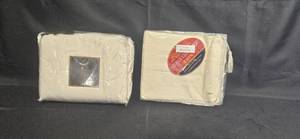 lot 60 image: Lot of 2 Duvet Sets King Egyptian Cotton and Twin 1200 Thread Count