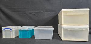 lot 168 image: Collection of 5 Plastic Storage Containers with Handles