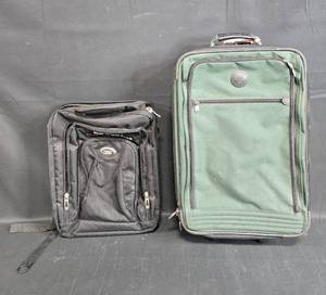 lot 186 image: Set of Travel Bags IBM Laptop Backpack and Samsonite Rooftop Cargo Carrier