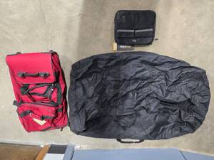 lot 189 image: Set of Luggage Bags Including Solo and JL Childress