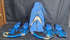 lot 107 image: Set of US Divers Snorkel Gear with Backpack