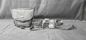 lot 133 image: Used Kodak EasyShare DX6490 4.0 MP Digital Camera with Case - SD  Card has been removed