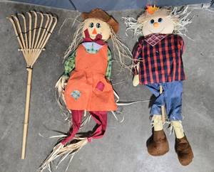 lot 222 image: Set of 2 Fall Scarecrow Decorations with Bamboo Rake