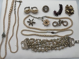 Gold Tone and Faux Pearl 12 PC lot