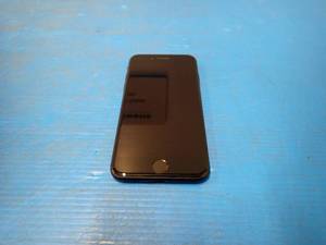 lot 12 image: Apple&nbspiPhone 7 A1660  32GB of storage  T-Mobile Carrier Locked  Includes Charging Cable 