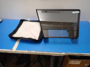lot 38 image: Camera flash reflector