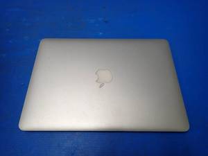 lot 58 image: Apple&nbspMacBookAir7,2 A1466 MQD32LLA 