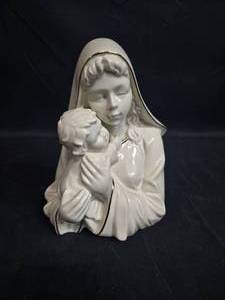 lot 30 image: Mikasa Fine Porcelain Madonna with Child Figurine
