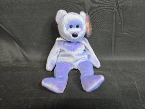 lot 78 image: Ty Beanie Baby Clubby II with Tags