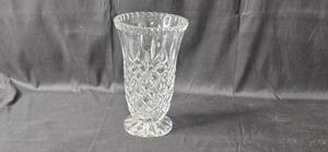 lot 72 image: Crystal Cut Glass Vase with Etched Diamond Pattern
