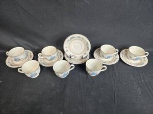 lot 125 image: Noritake VersaTone BLEUFLEUR Porcelain Tea Set
