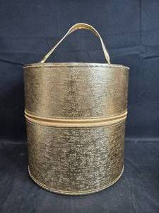 lot 143 image: Vintage 60s Gold Vinyl Hat Box with Fur Hat and Brooch
