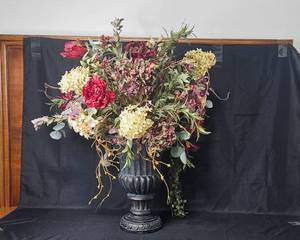 lot 145 image: Large Vase with Artificial Flowers for Home Decor