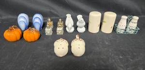 lot 256 image: Collection of Decorative Salt and Pepper Shaker Sets