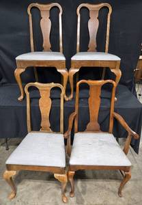 lot 273 image: Set of 4 Queen Anne Style Dining Chairs