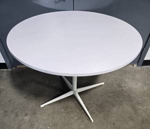 lot 10A image: Round White Dining Table with Metal Pedestal Base