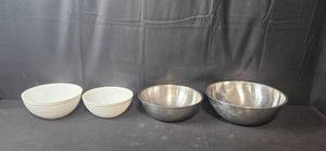 lot 26A image: Set of Mixing Bowls - Ceramic and Stainless Steel