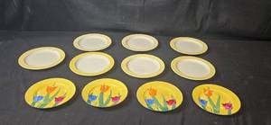 lot 323 image: Set of 11 Hand Painted Dinner Plates by Ohnan China