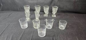 lot 334 image: Assortment of Vintage Glasses Including Tumblers and Wine Glasses