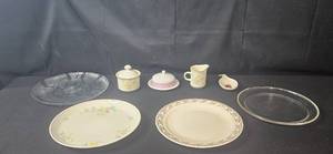 lot 363 image: Collection of Assorted Vintage Plates and Ceramic Serving Pieces