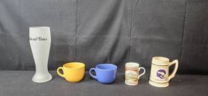 lot 375 image: Collection of Assorted Vintage and Modern Mugs and Glass