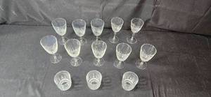 lot 405 image: Set of Crystal Glassware Including Wine and Tumbler Glasses