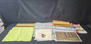lot 431 image: Large Assortment of Vintage Linens and Scenic Artwork Prints