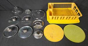 lot 420 image: Set of Kitchen Accessories Glass Lids and Dish Rack