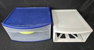 lot 395 image: Set of 2 Storage Organizers and Mixed Household Containers