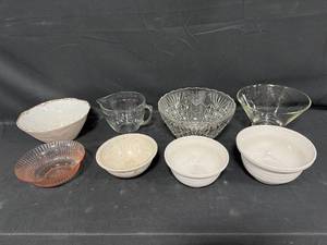 lot 385 image: Assorted Set of Decorative Bowls and Pitchers