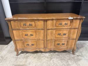 lot 386 image: Vintage French Provincial Wooden Dresser with 6 Drawers