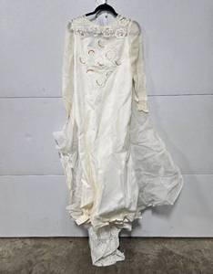 lot 525 image: Vintage Long Sleeve Wedding Dress with Lace and Sequin Detail