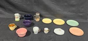 lot 519 image: Collection of Assorted Vintage Figgjo Flint Norway Porcelain Cups and Saucers