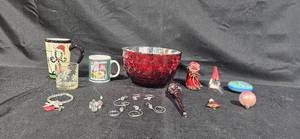 lot 522 image: Christmas Themed Collection Mugs, Bowl, Ornaments, Angel Figurine, and Jewelry